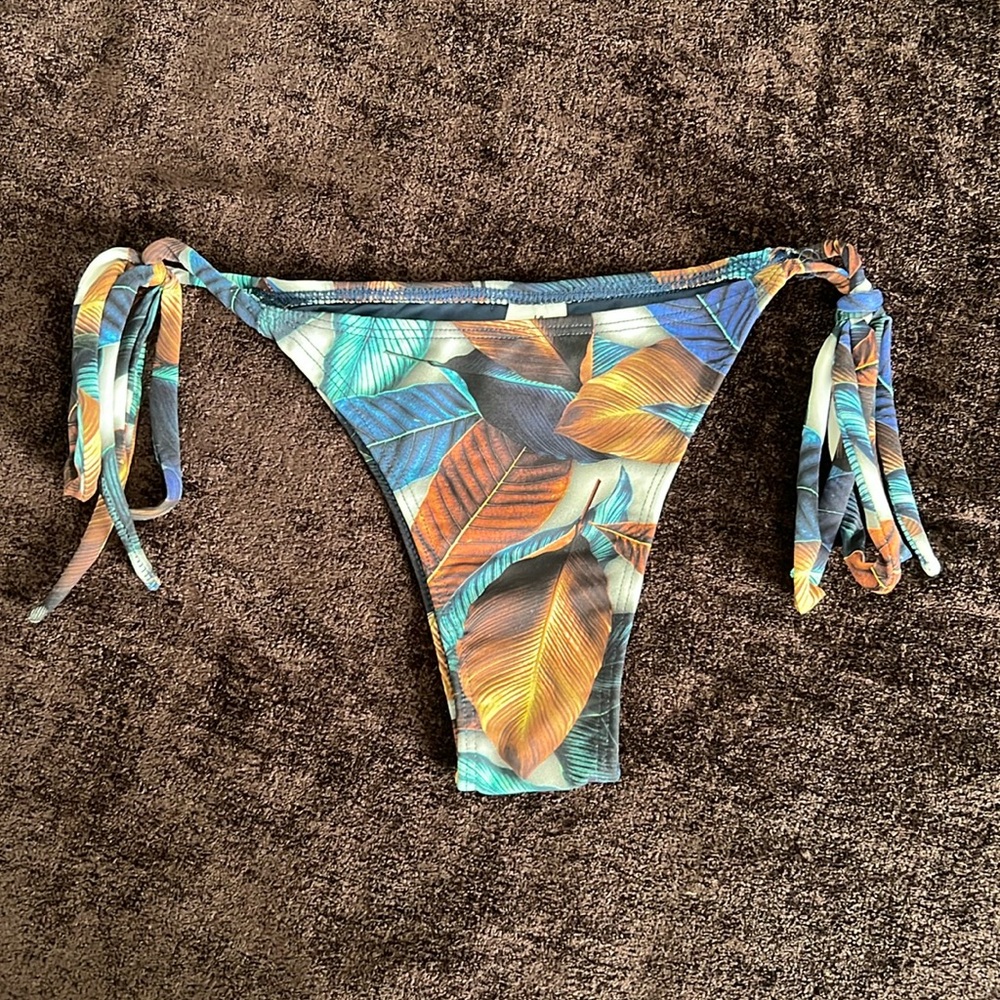 Bikini bottom
